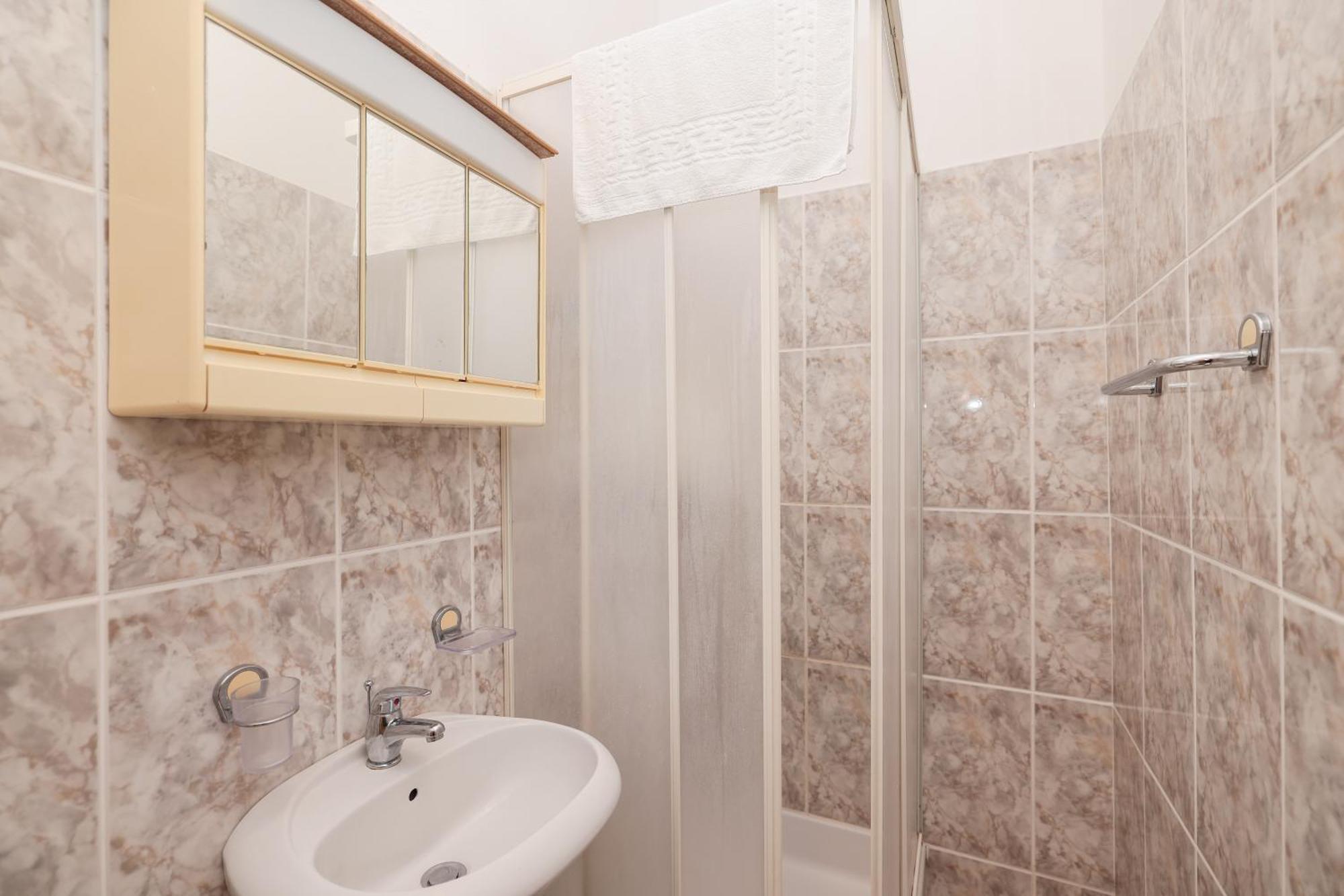 Beachfront Apartments Jermen Sukošan エクステリア 写真