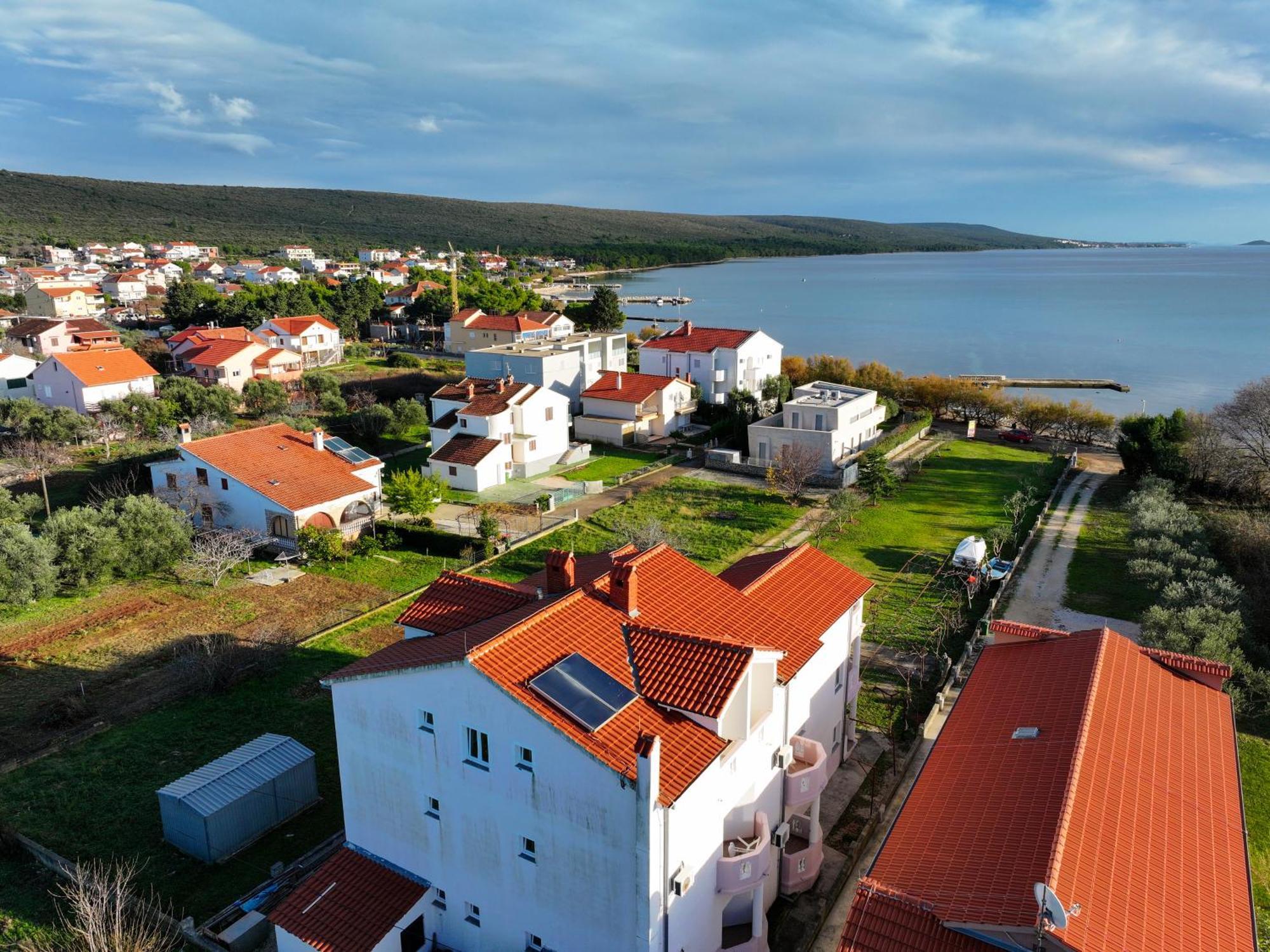 Beachfront Apartments Jermen Sukošan エクステリア 写真