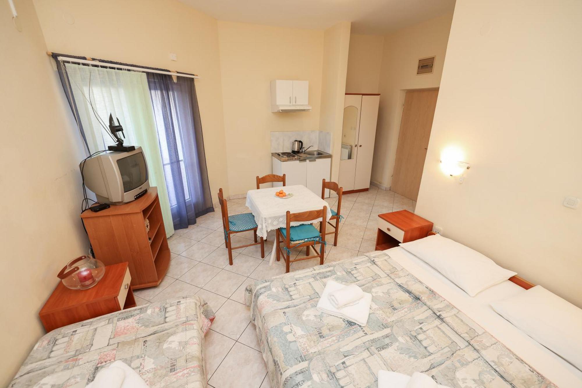 Beachfront Apartments Jermen Sukošan エクステリア 写真