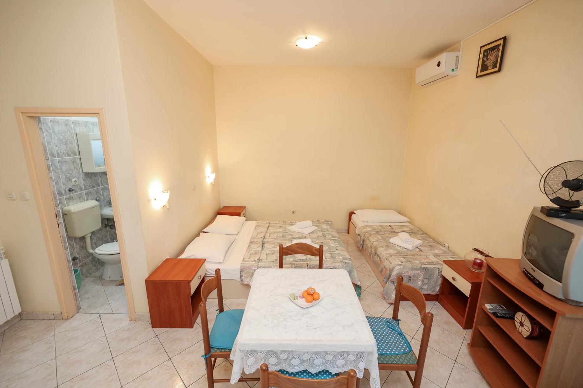 Beachfront Apartments Jermen Sukošan エクステリア 写真